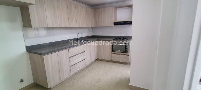 DG 075 039