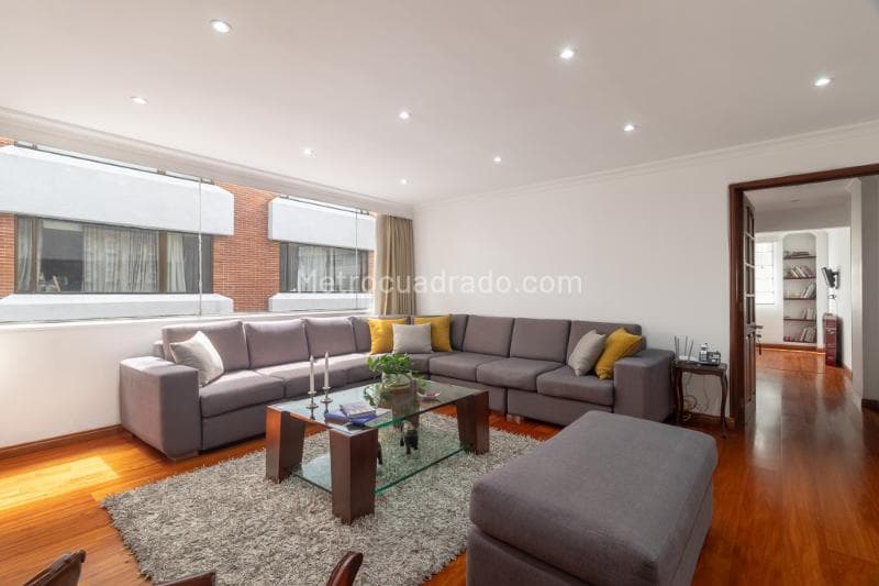 Apartamento en Santa Barbara Central, Usaquén