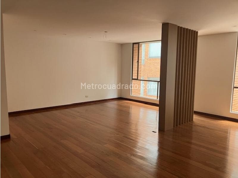 Apartamento en Santa Barbara Occidental, Usaquén
