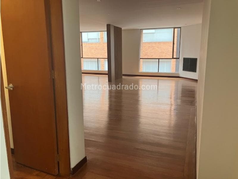 Apartamento en Santa Barbara Occidental, Usaquén