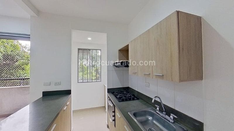 CL 063 076 055