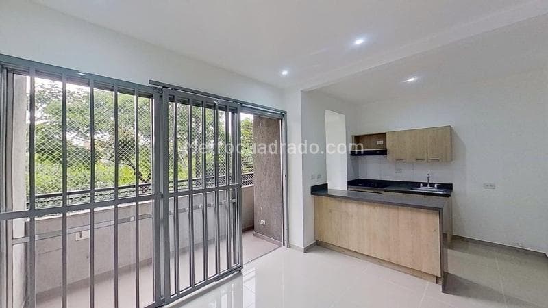 CL 063 076 055