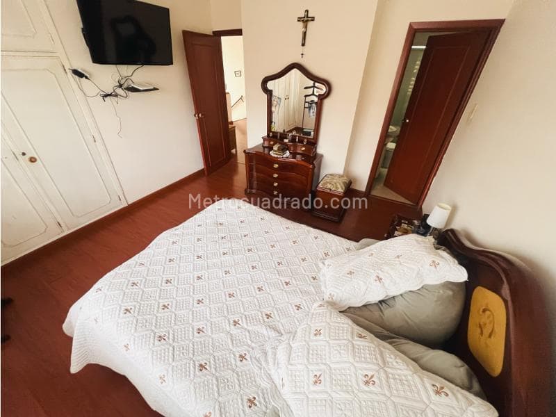 Diagonal 41 # 150003
