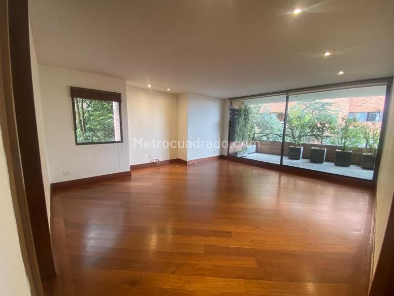 Apartamento en Los Rosales, Chapinero