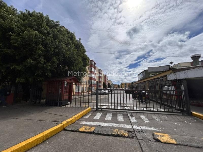 Apartamento en Bochica Ii, Engativá