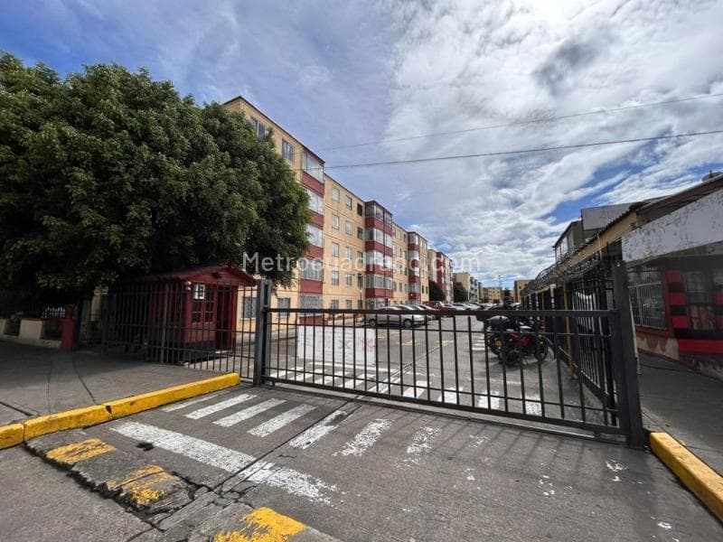 Apartamento en Bochica Ii, Engativá
