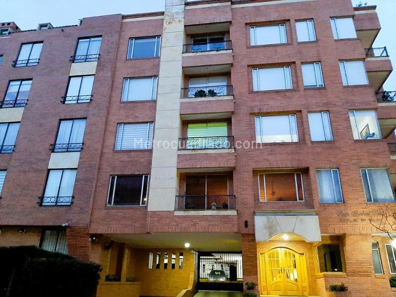 Apartamento en Santa Barbara Central, Usaquén