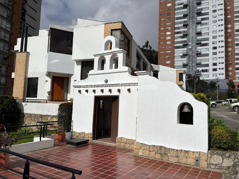 Casa en Bosque De Pinos Iii, Usaquén