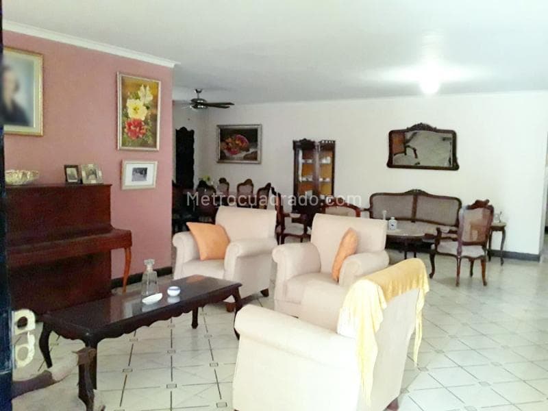 Carrera 44 85 26