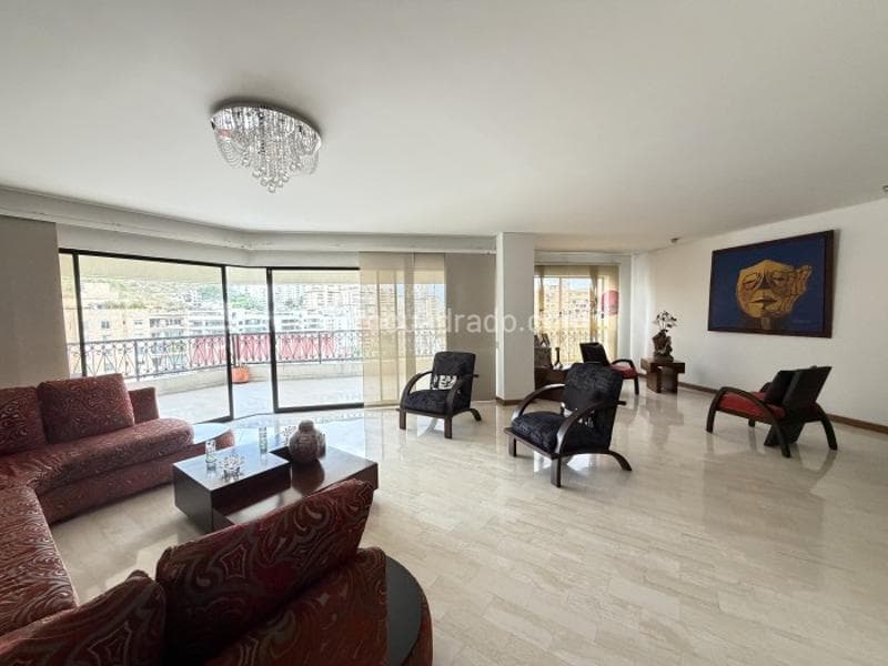 Apartamento en Comuna 2