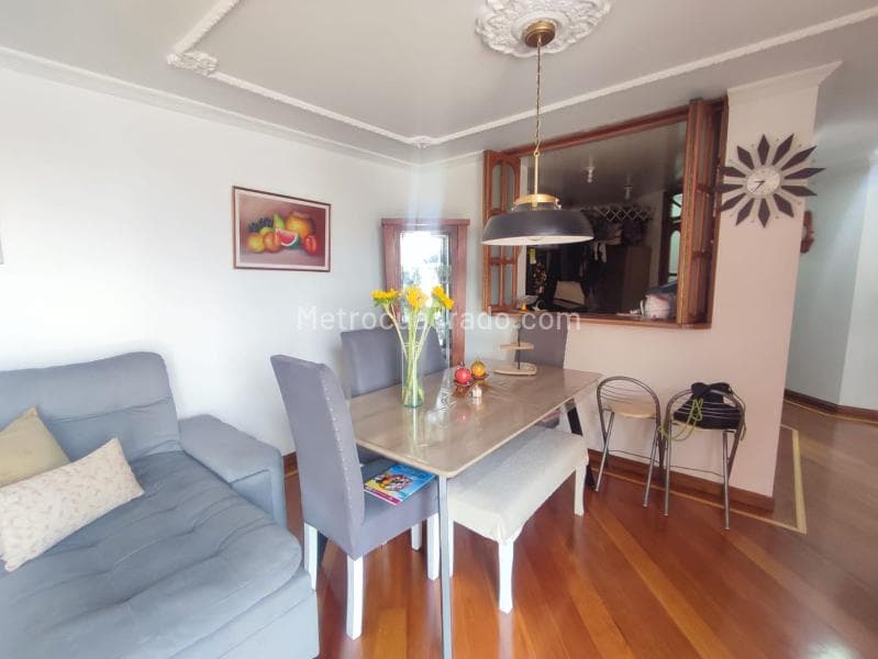 Apartamento en Modelia Occidental, Salitre