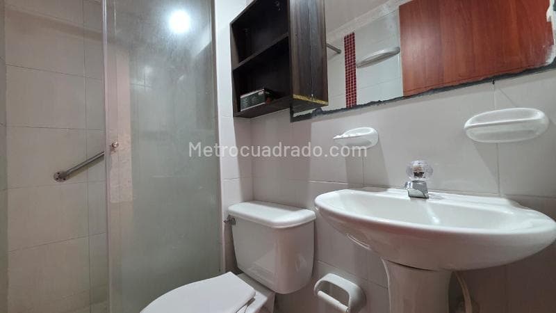 Calle 158 # 96a-25