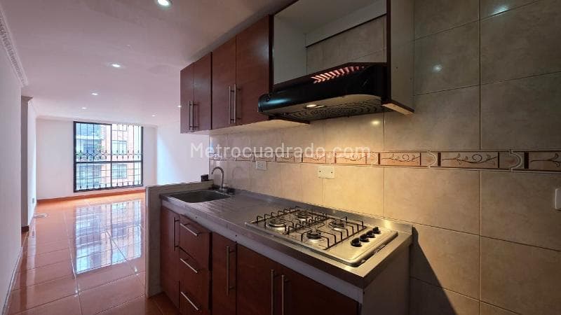 Calle 158 # 96a-25