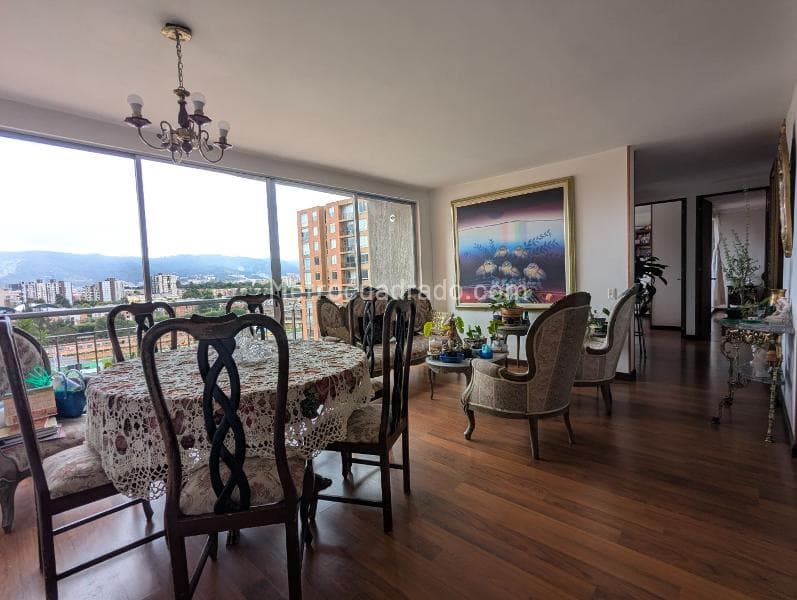 Apartamento en Portales Del Norte, Britalia