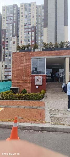 Apartamento en Portales Del Norte, Britalia