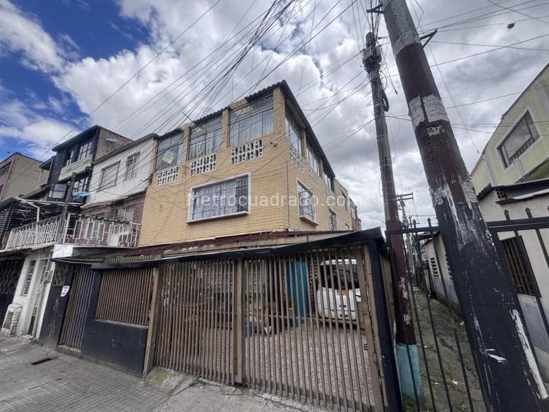 Casa en Quiroga Central, Restrepo