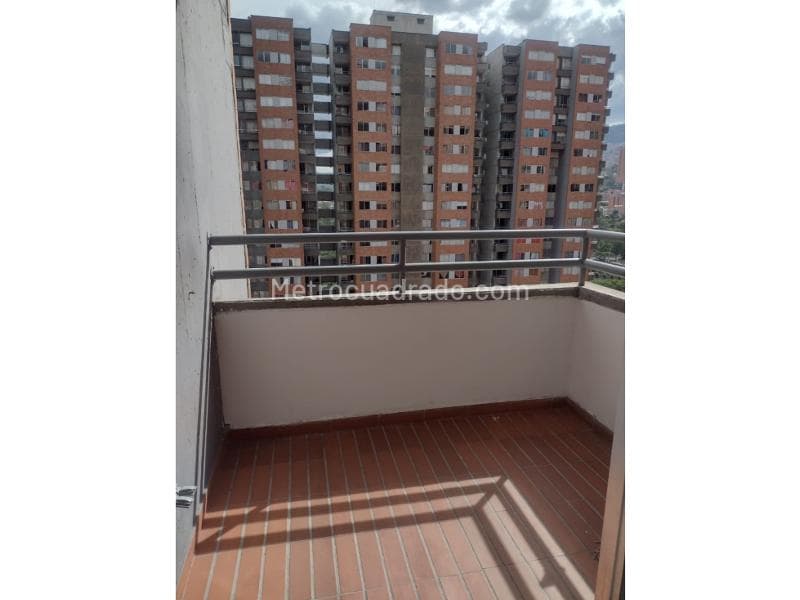 Apartamento en Comuna 11