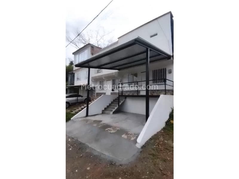 Casa en Comuna 10