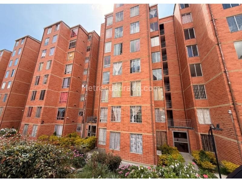 Apartamento en La Esperanza De Usme, Usme - Entrenubes