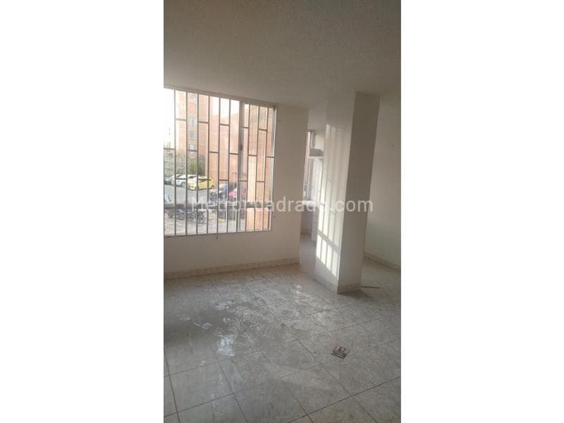 Apartamento en La Esperanza De Usme, Usme - Entrenubes