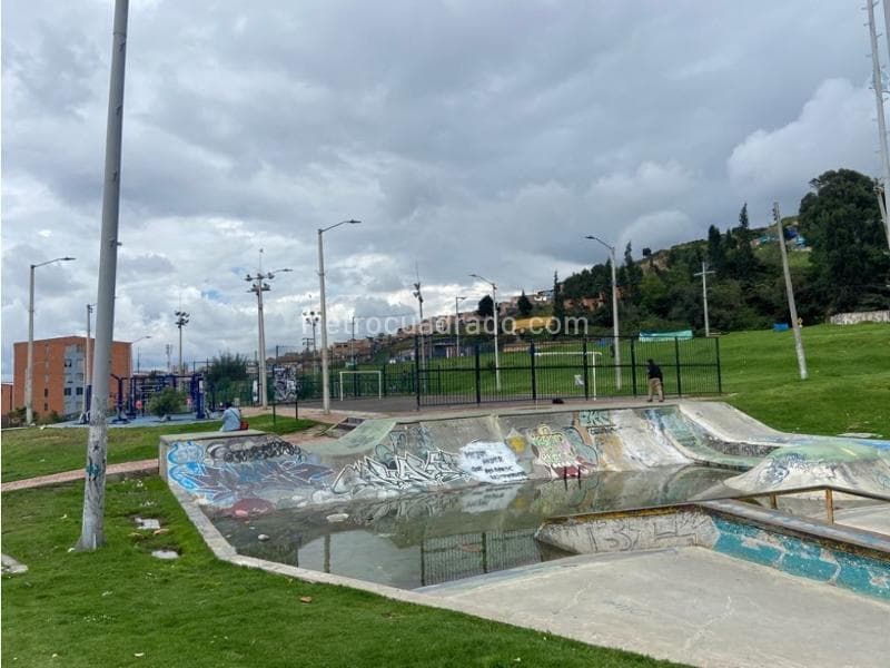 Apartamento en La Esperanza De Usme, Usme - Entrenubes