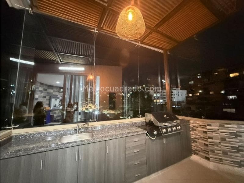 Apartamento en Comuna 19