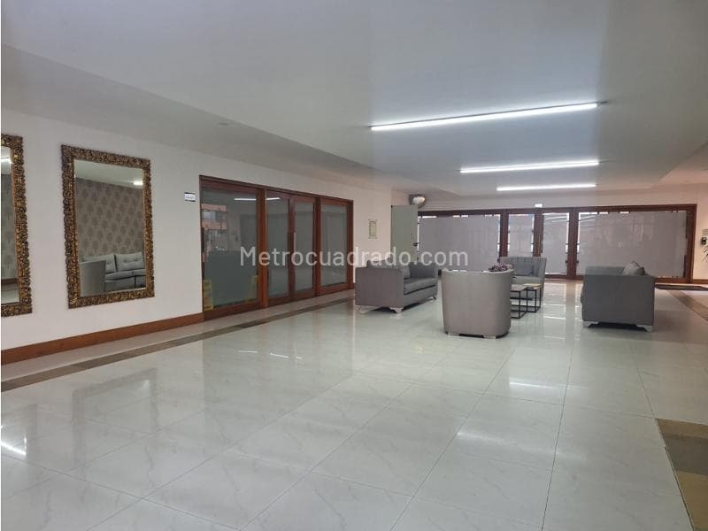 Apartamento en Batan, Niza