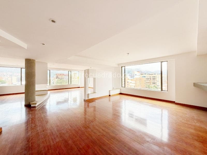 Apartamento en Santa Barbara Occidental, Usaquén