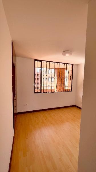 Apartamento en Modelia Occidental, Salitre