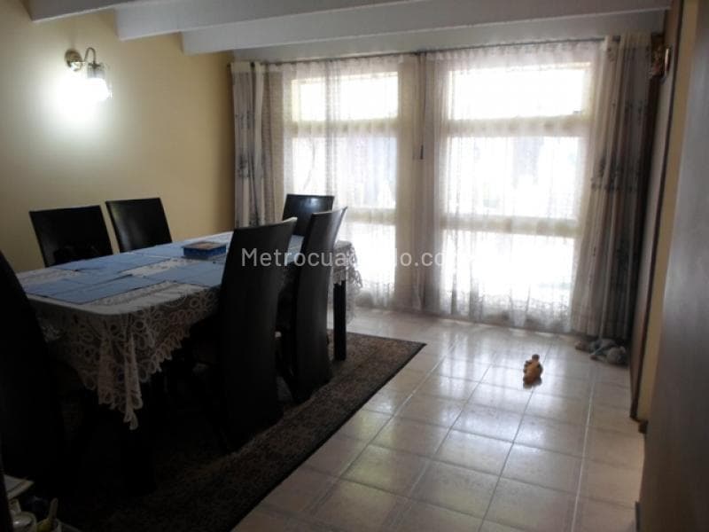 Casa en El Laurel, Tabora