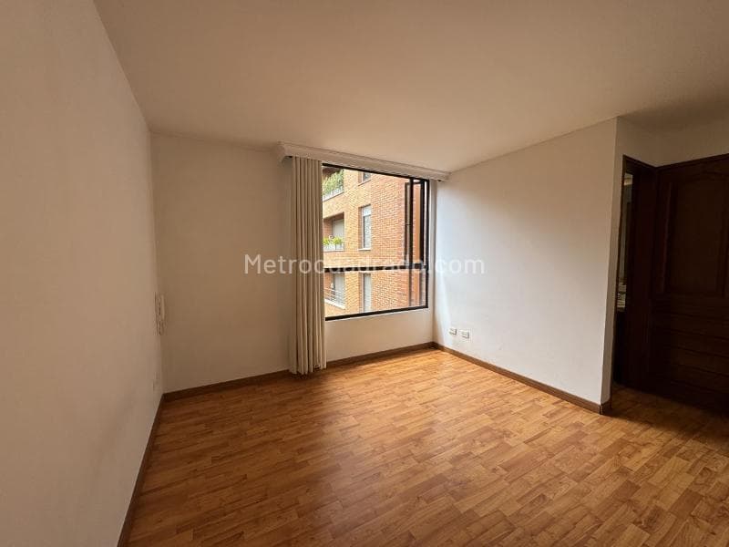 Apartamento en La Estrada, Tabora