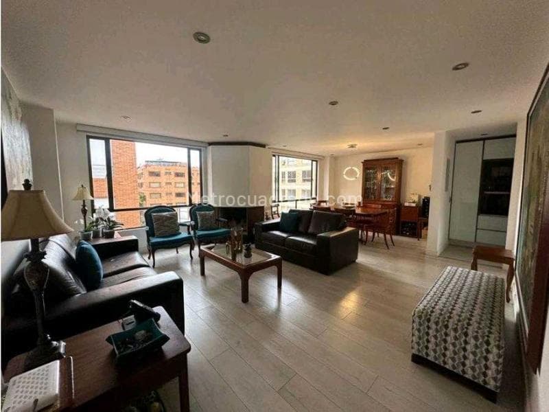Apartamento en Santa Barbara Occidental, Usaquén