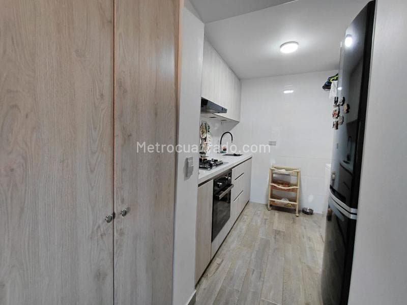Apartamento en Ciudad Hayuelos, Salitre