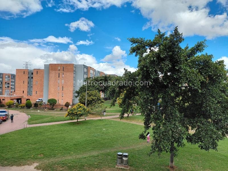 Apartamento en Ciudad Hayuelos, Salitre