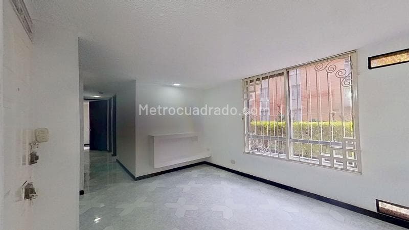 Apartamento en Los Laureles, Bosa