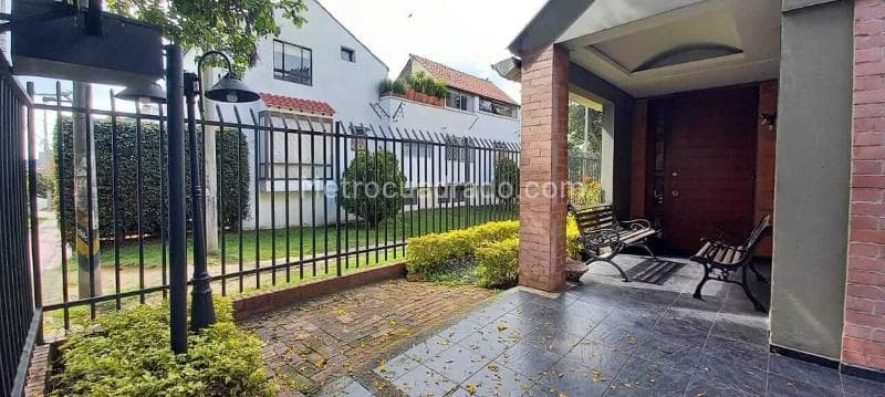 Casa en El Gaco, Engativá