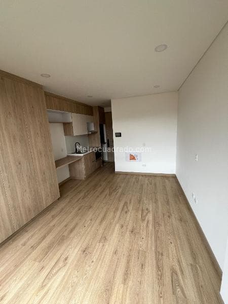 Apartamento en Puente Largo, Niza