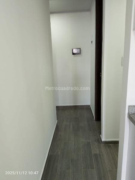 Apartamento en Modelia, Salitre