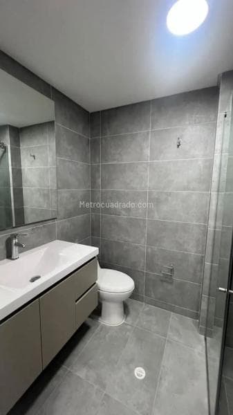 C 102 42 04