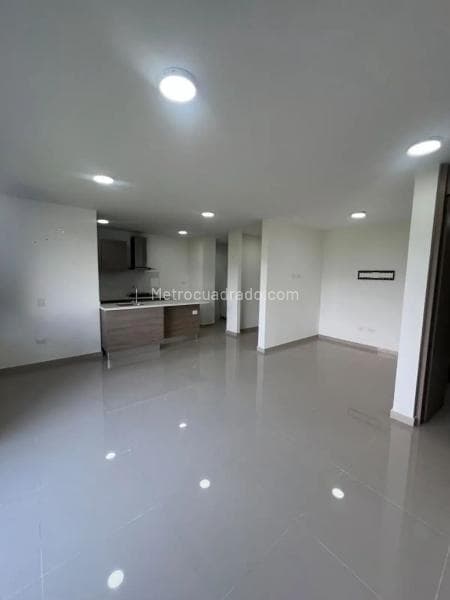 C 102 42 04