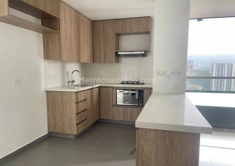 Apartamento en Comuna No. 02