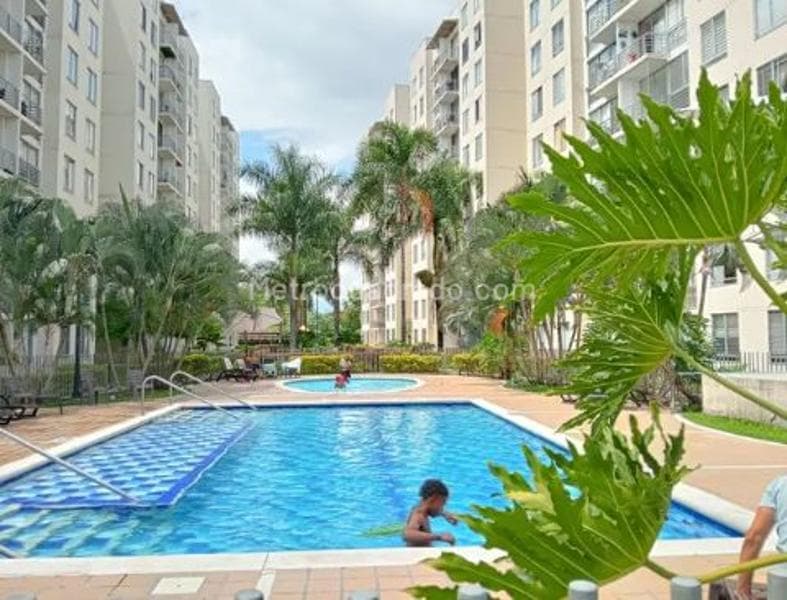 Apartamento en Comuna 02