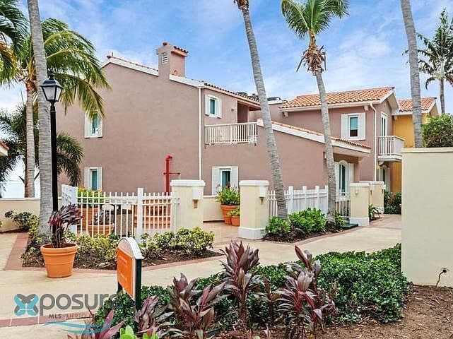 Las Casitas
