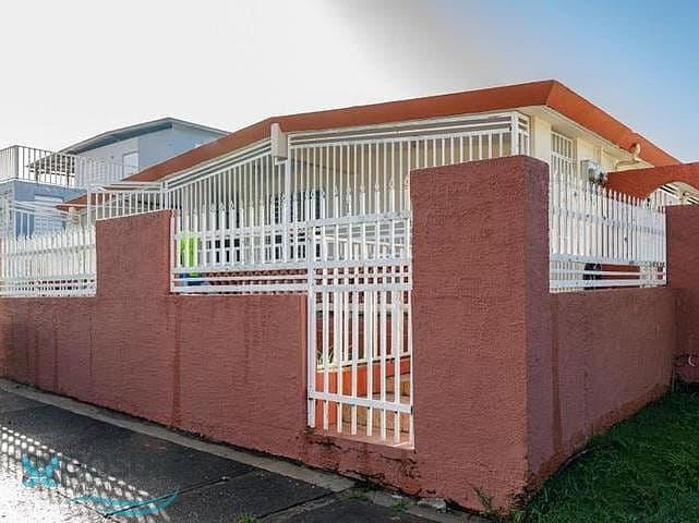 Ek-16 Calle Ciprés, Minillas, Bayamón, 00956