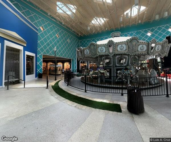 The Outlet 66 Mall