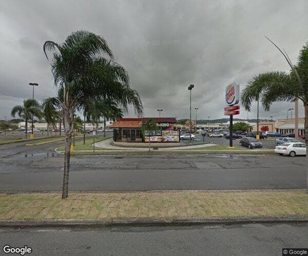 Los Colobos Shopping Center