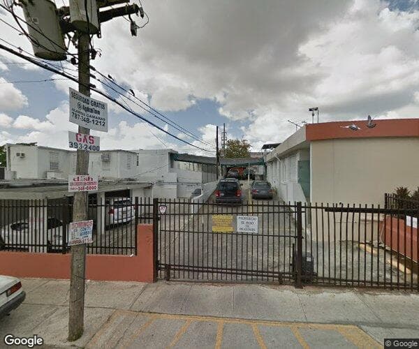Urbanización Puerto Nuevo, 1250 Avenida Jesus Toribio Piñero, Gobernador Piñero, San Juan, 00921