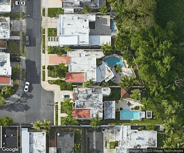 2 Calle Adonidia, Santa Rosa, Guaynabo, 00969