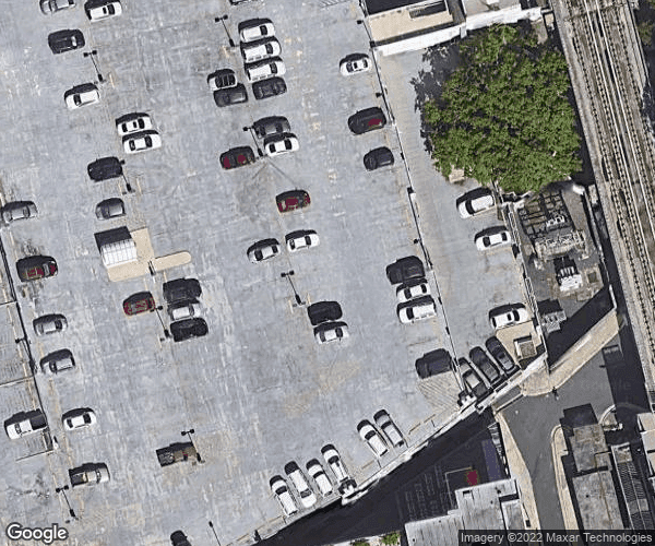 Estacionamiento Público - World Plaza Building