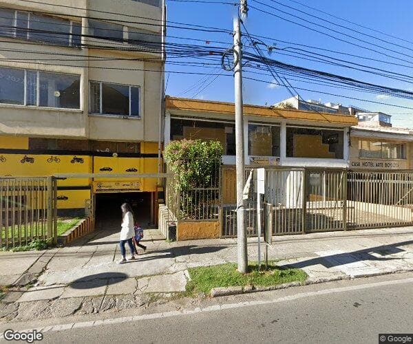 Calle 82 # 19-31